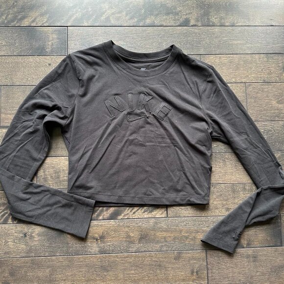 Nike Cropped Long Sleeve Top - Picture 1 of 3